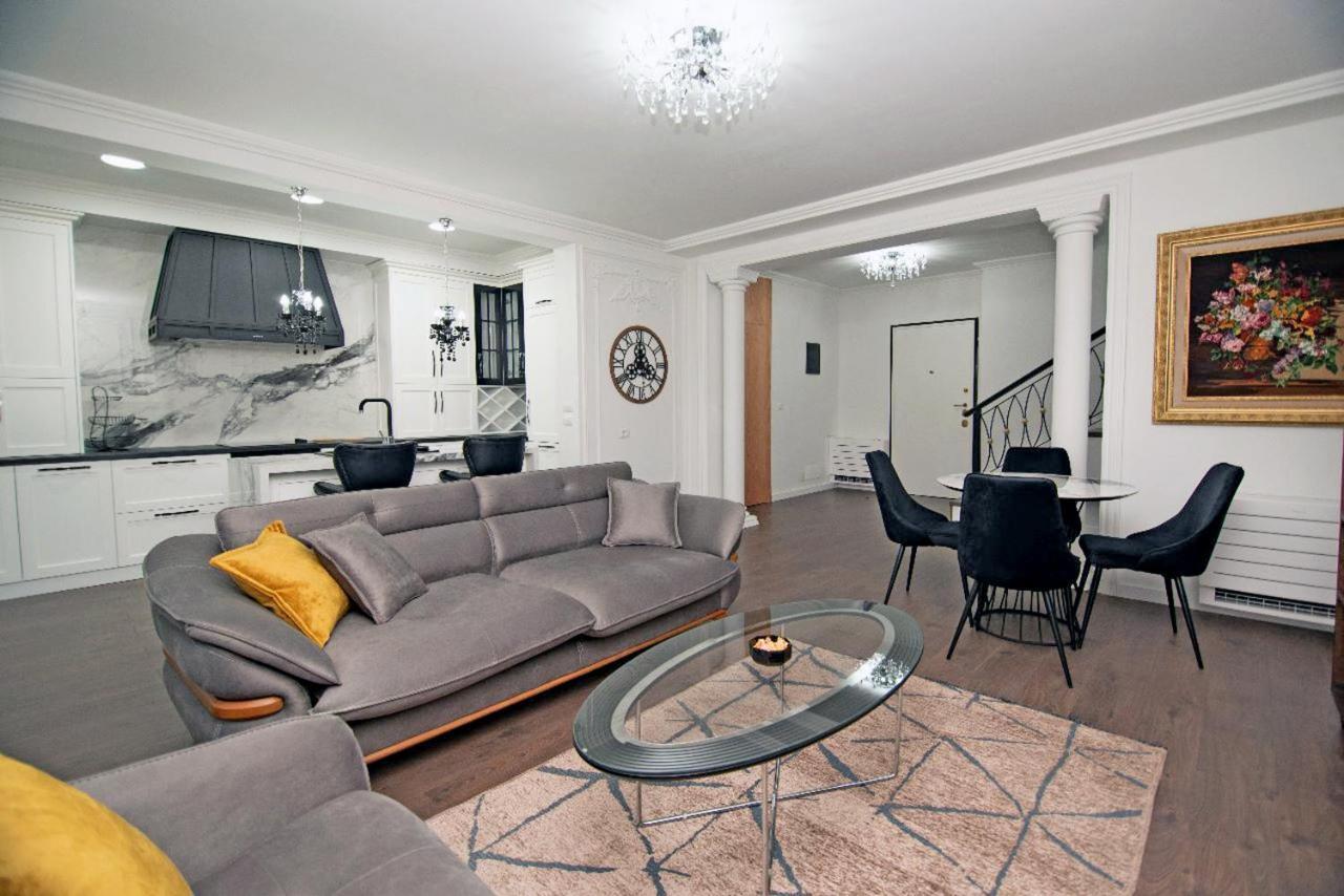 Sea Pearl Apartment Вльора Екстер'єр фото