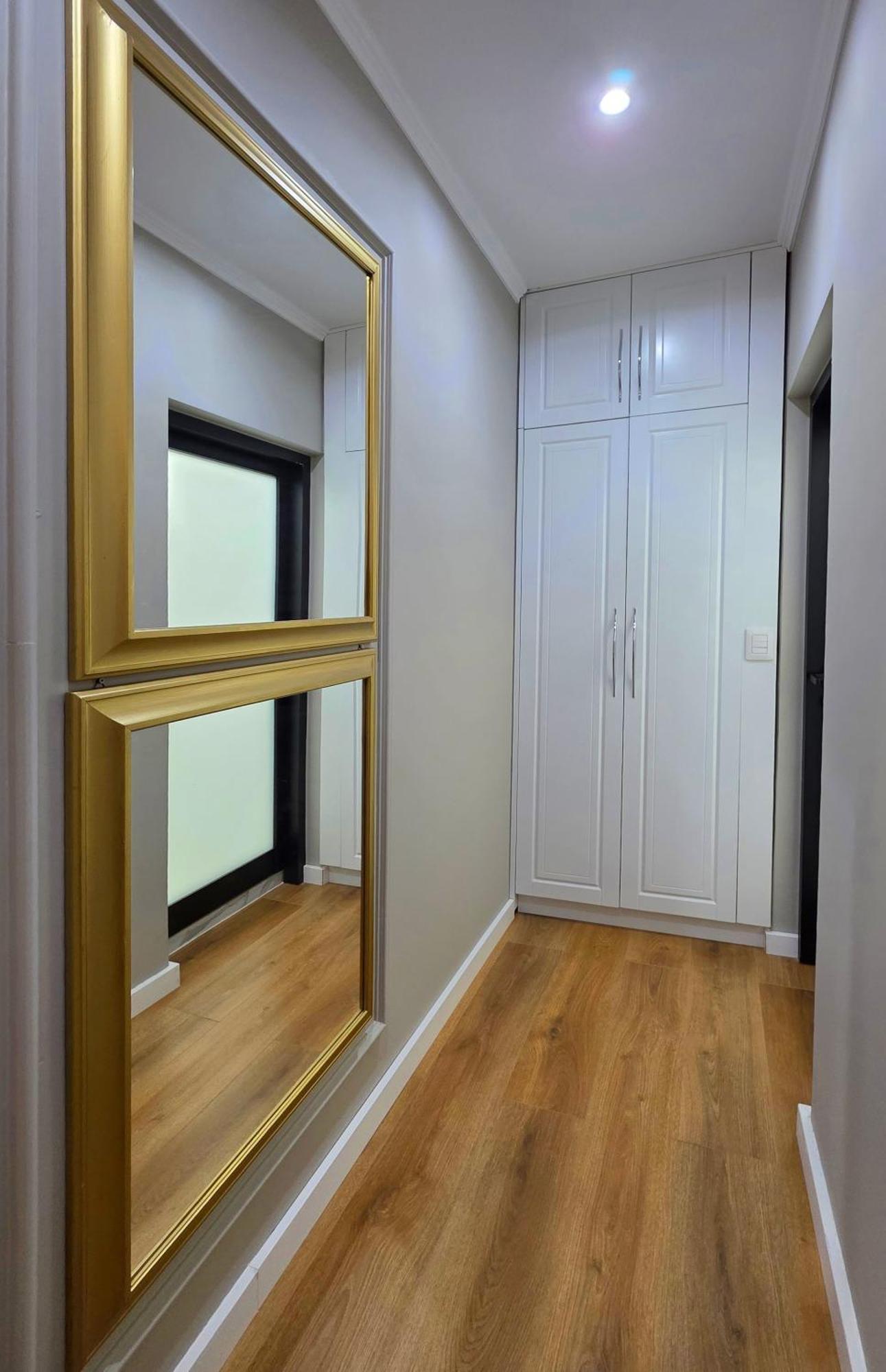 Sea Pearl Apartment Вльора Екстер'єр фото