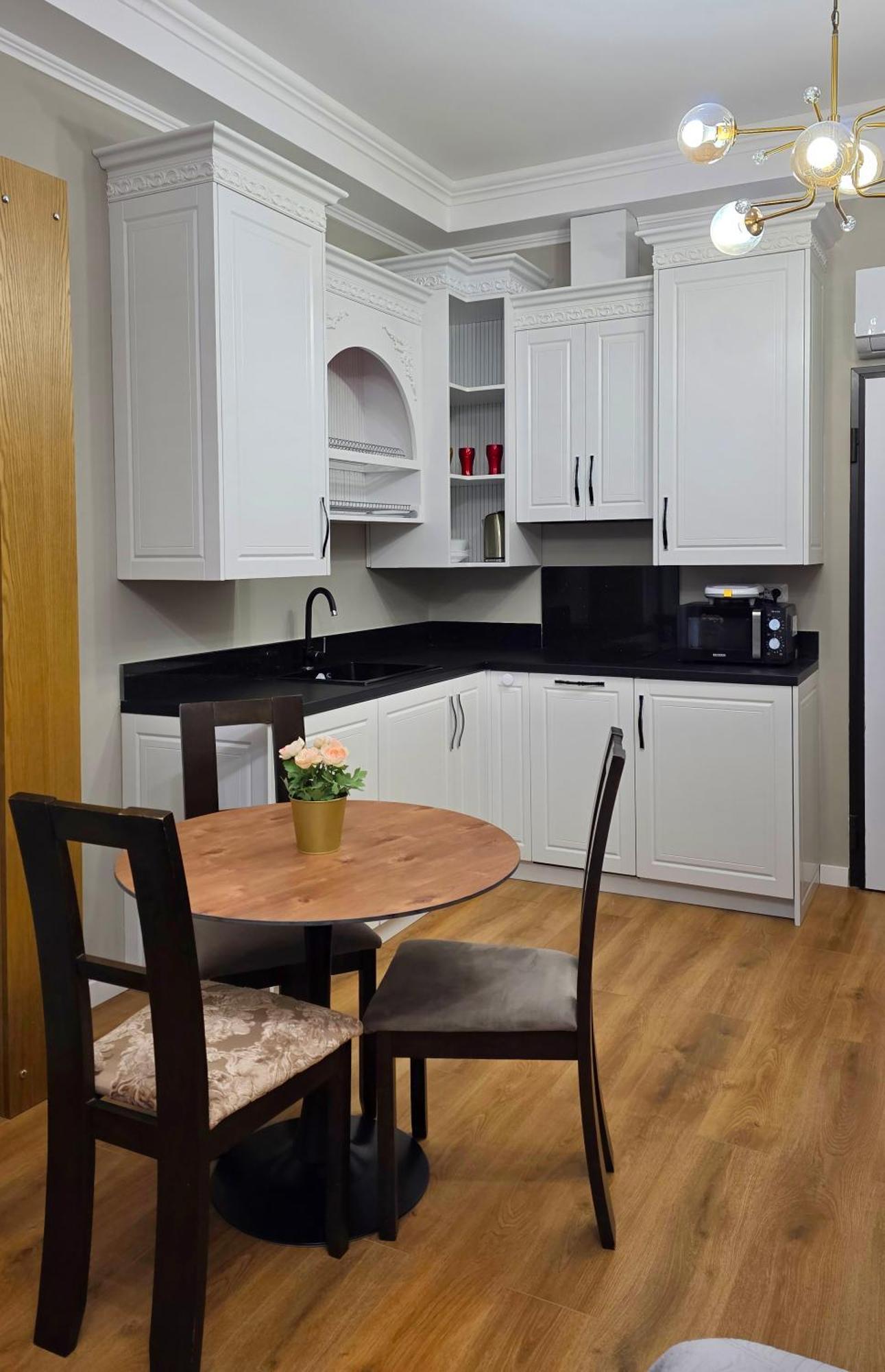 Sea Pearl Apartment Вльора Екстер'єр фото