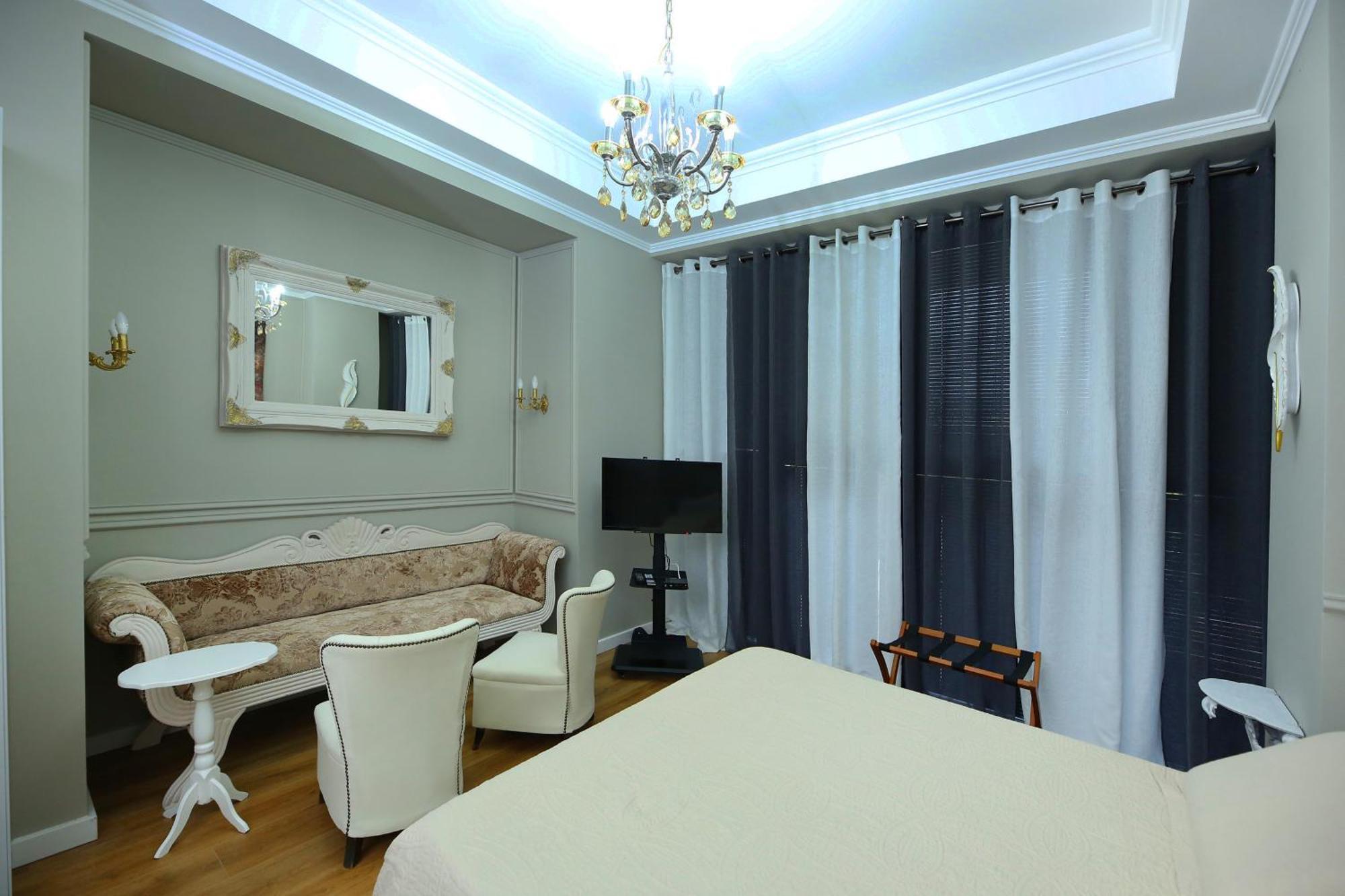 Sea Pearl Apartment Вльора Екстер'єр фото