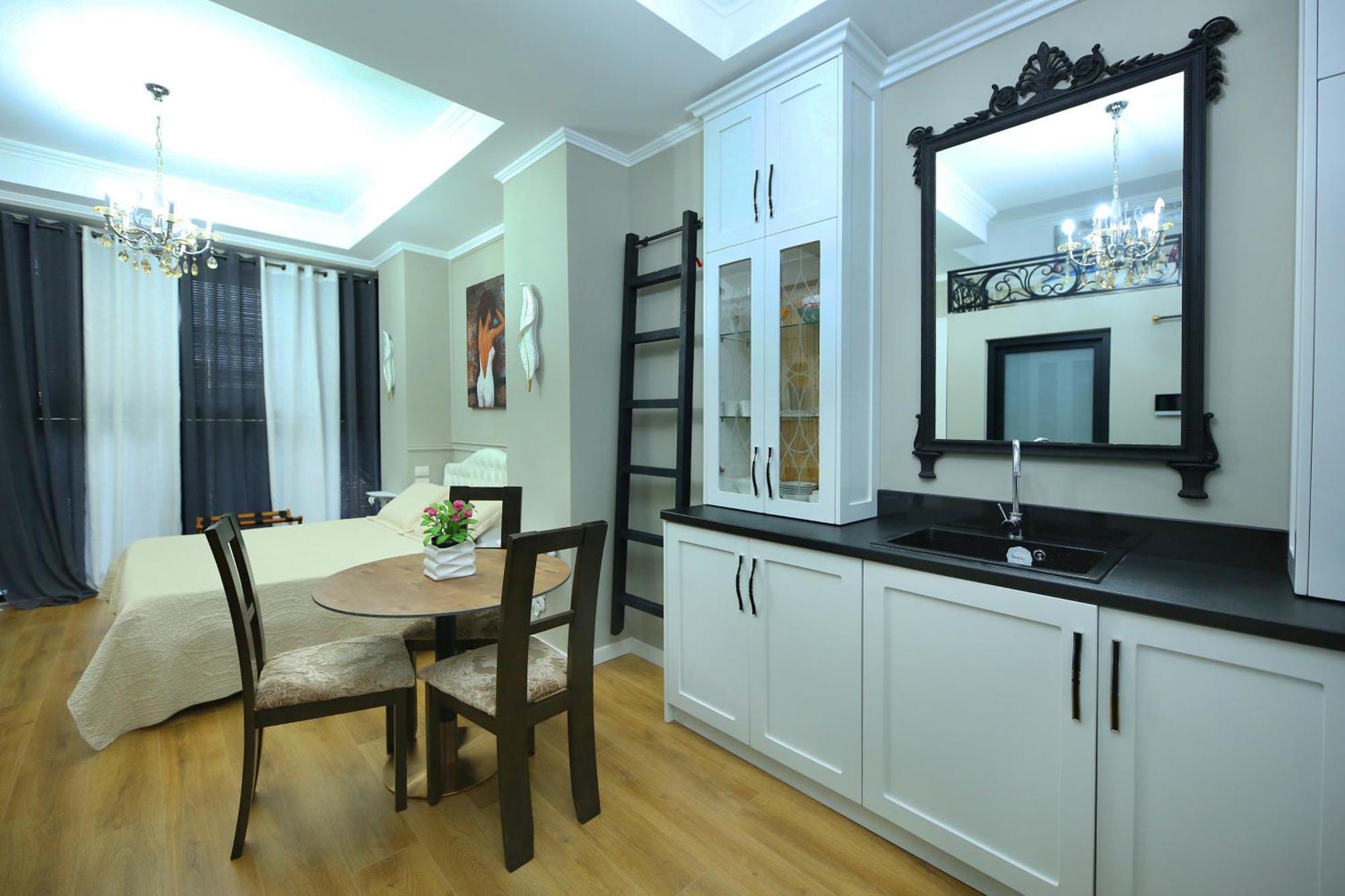 Sea Pearl Apartment Вльора Екстер'єр фото